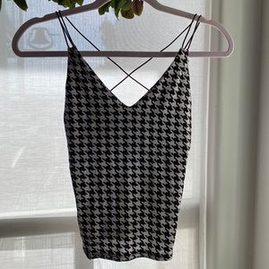 Checkered tank